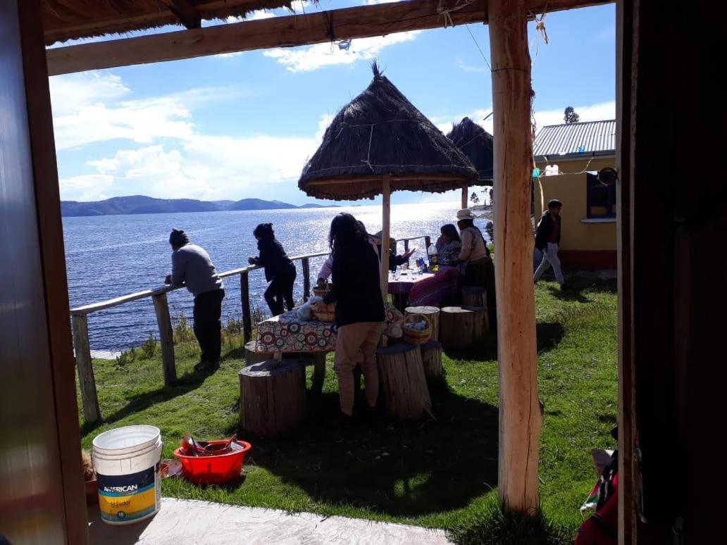 ホテル Hostal Luna Del Titikaka En Isla De La Luna Bolivia エクステリア 写真