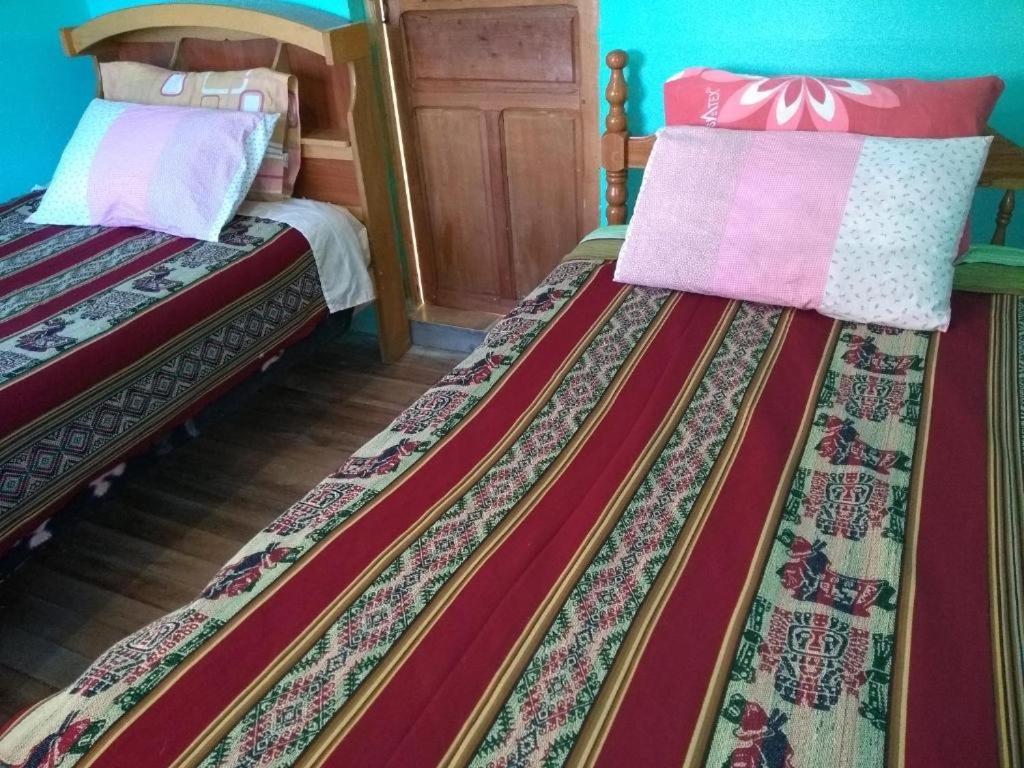 ホテル Hostal Luna Del Titikaka En Isla De La Luna Bolivia エクステリア 写真