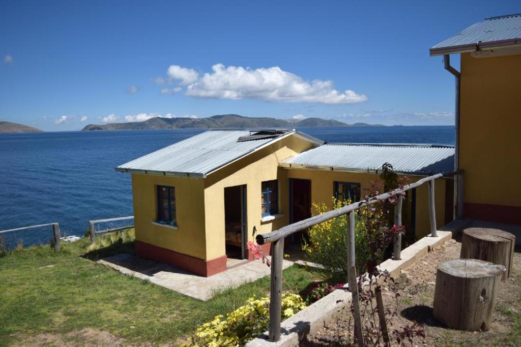 ホテル Hostal Luna Del Titikaka En Isla De La Luna Bolivia エクステリア 写真
